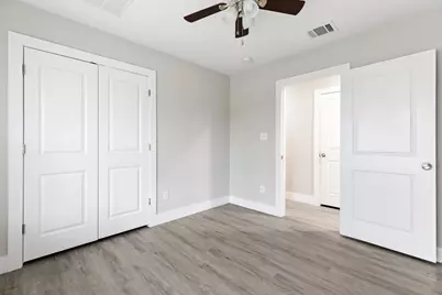 813 Central Avenue, Elgin, TX 78621 - Photo 12