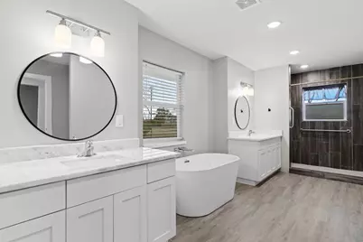 813 Central Avenue, Elgin, TX 78621 - Photo 16