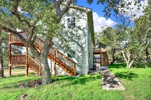 207 Oakwood Loop, San Marcos, TX 78666 - Photo 2