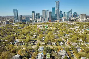 1404 Garden St, Austin, TX 78702 - Photo 36