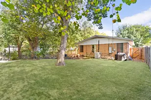 1105 Alegria Rd, Austin, TX 78757 - Photo 28