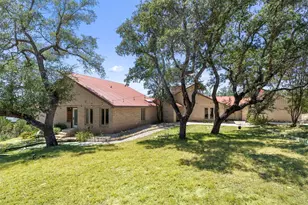 18205 Ridge Rd, Lago Vista, TX 78645 - Photo 8