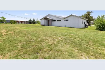 208 Danos Drive, Fredericksburg, TX 78624 - Photo 14