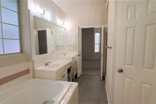 1802 White Oak Cove, Round Rock, TX 78681 - Photo 10