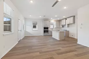 180 Condesa St, Kyle, TX 78640 - Photo 10