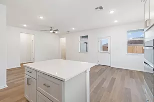 180 Condesa St, Kyle, TX 78640 - Photo 8