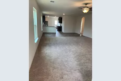 108 N Allington Circle, Jarrell, TX 76537 - Photo 8