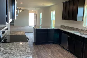 108 N Allington Circle, Jarrell, TX 76537 - Photo 10