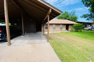 11200 Renel Dr, Austin, TX 78758 - Photo 2