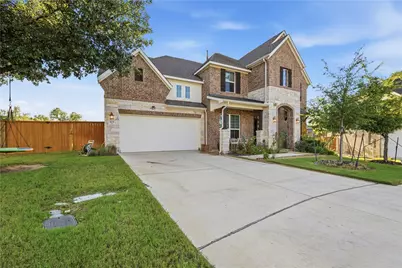 105 Autumn Oak Way E, Georgetown, TX 78628 - Photo 2