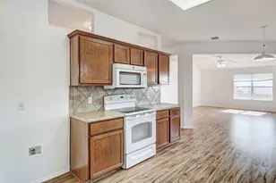 1305 4 Cabin Ct, Round Rock, TX 78665 - Photo 12