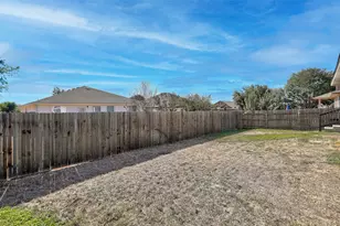 1305 4 Cabin Ct, Round Rock, TX 78665 - Photo 40