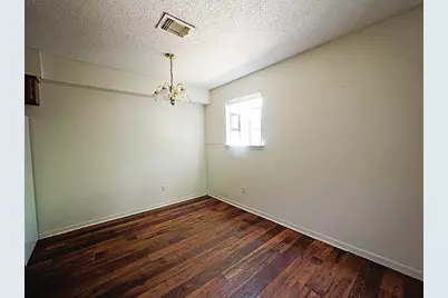 115 S Frio Street #H, Lockhart, TX 78644 - Photo 6