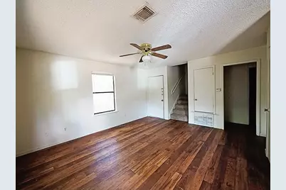 115 S Frio Street #H, Lockhart, TX 78644 - Photo 4