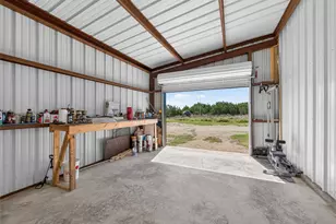 411 Avila Ln, Briggs, TX 78608 - Photo 24