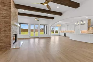 131 Hydrangea Dr, Smithville, TX 78957 - Photo 2