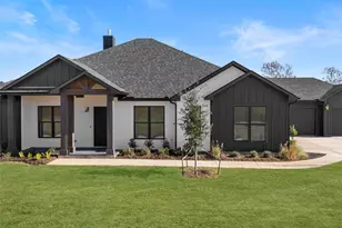 131 Hydrangea Dr, Smithville, TX 78957 - Photo 1