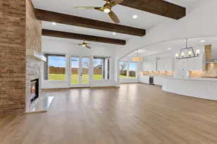 131 Hydrangea Dr, Smithville, TX 78957 - Photo 2