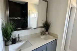 501 Maple St, Taylor, TX 76574 - Photo 14