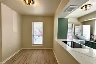 1005 W Martin Luther King Jr Blvd, Austin, TX 78701 - Photo 6