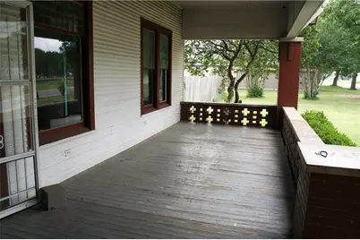 422 W North Main Street, Flatonia, TX 78941 - Photo 2