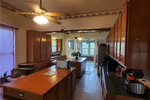 422 W North Main St, Flatonia, TX 78941 - Photo 4