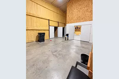 12500 S US Hwy 183 #B-2, Luling, TX 78648 - Photo 2