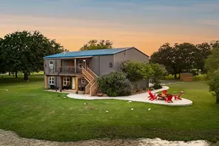 646 Victor Eckhardt Rd, Fredericksburg, TX 78624 - Photo 6