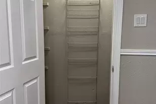 214 Linda Dr, San Marcos, TX 78666 - Photo 6