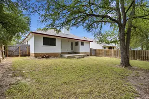 108 Songbird Ct, Cedar Creek, TX 78612 - Photo 30