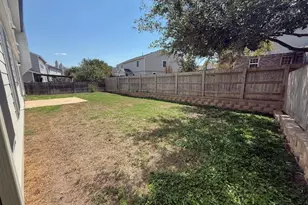 281 Hometown Pkwy, Kyle, TX 78640 - Photo 20