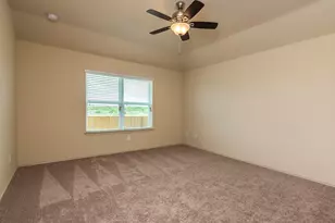 224 Lake Gln, San Marcos, TX 78666 - Photo 14