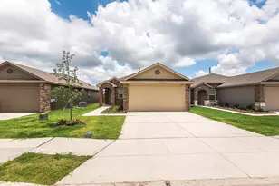 224 Lake Gln, San Marcos, TX 78666 - Photo 2