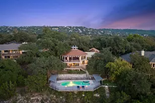 1922 Cypress Point W, Austin, TX 78746 - Photo 2