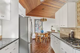 1922 Cypress Point W, Austin, TX 78746 - Photo 18