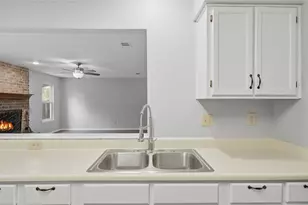 13811 Sunny Glen, San Antonio, TX 78217 - Photo 10