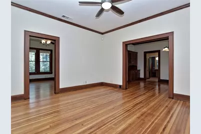 403 W 37th Street, Austin, TX 78705 - Photo 4