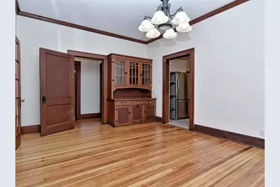 403 W 37th Street, Austin, TX 78705 - Photo 6