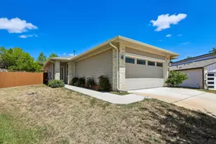 10724 Deaton Ln, Austin, TX 78754 - Photo 2