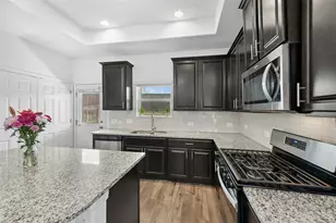 10813 Sentinel Dr, Austin, TX 78747 - Photo 8