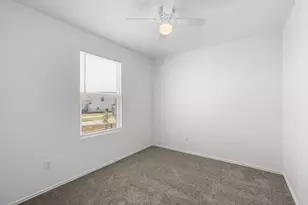 424 Marty Allen Loop, Jarrell, TX 76537 - Photo 18