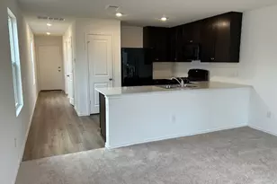 45 Trinity Cir, Lockhart, TX 78644 - Photo 8