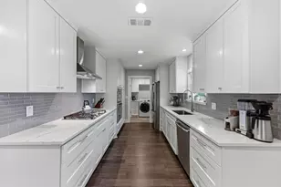 8201 Shadowood Dr, Austin, TX 78757 - Photo 12