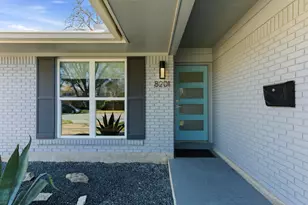 8201 Shadowood Dr, Austin, TX 78757 - Photo 2