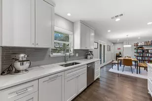 8201 Shadowood Dr, Austin, TX 78757 - Photo 14