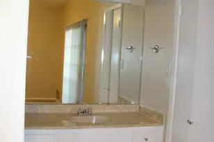 303 W 35th St, Austin, TX 78705 - Photo 6