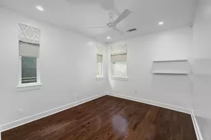 307 W Annie St, Austin, TX 78704 - Photo 14
