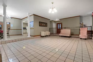 416 Depot St, Elgin, TX 78621 - Photo 12