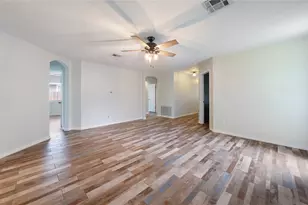 111 Quail Hollow Dr, Hutto, TX 78634 - Photo 2