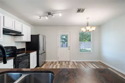 111 Quail Hollow Drive, Hutto, TX 78634 - Photo 4